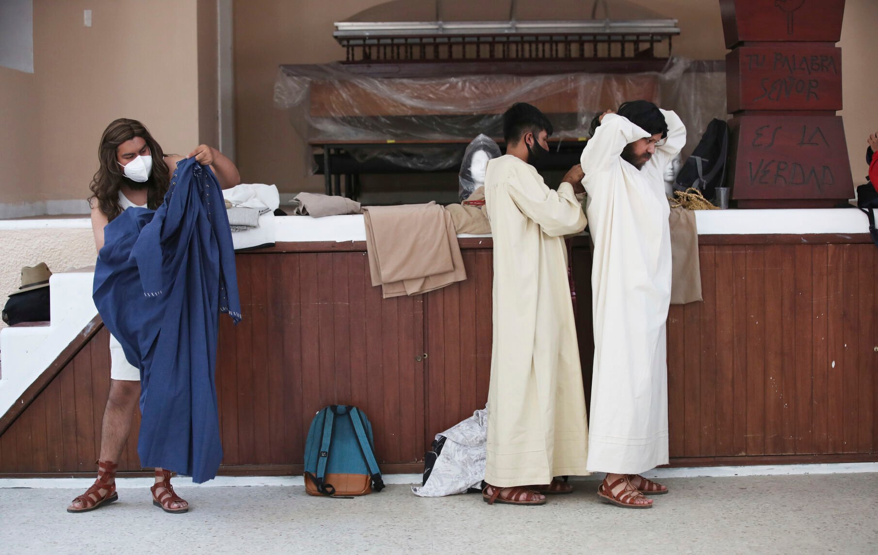 Pictures of the Month Religion Photo Gallery
